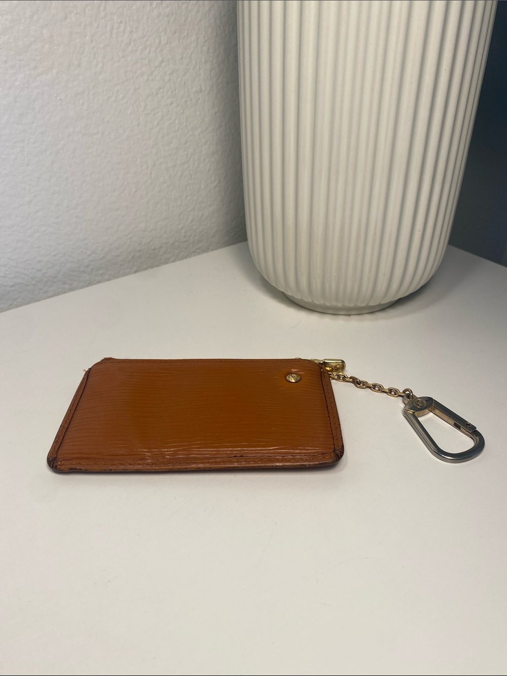 Vintage Louis Vuitton Key Clés Epi Leather In Kenyan Fawn - Picture 9 of 12
